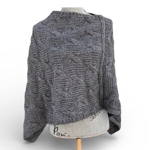 Cable Knit Cozy Warm Poncho Scandi Cape